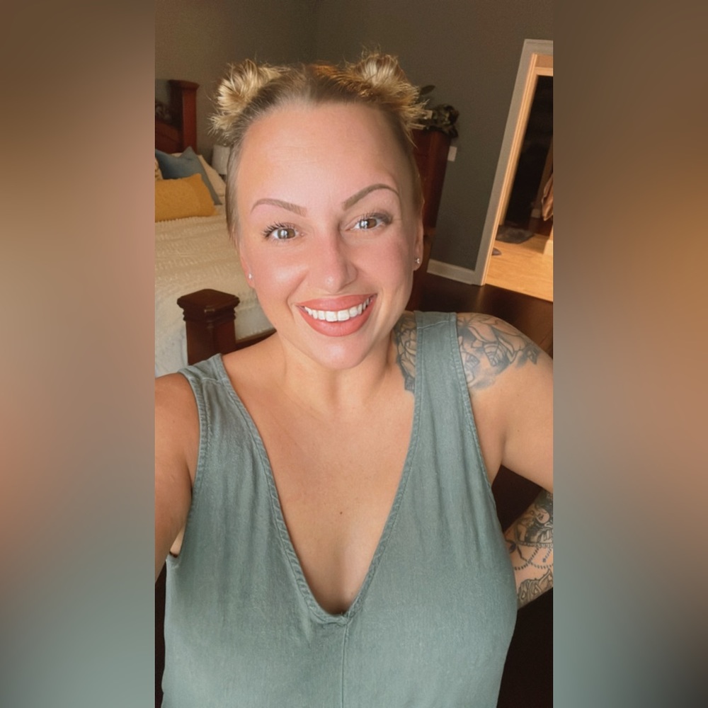 Meet your Posher, Brooke